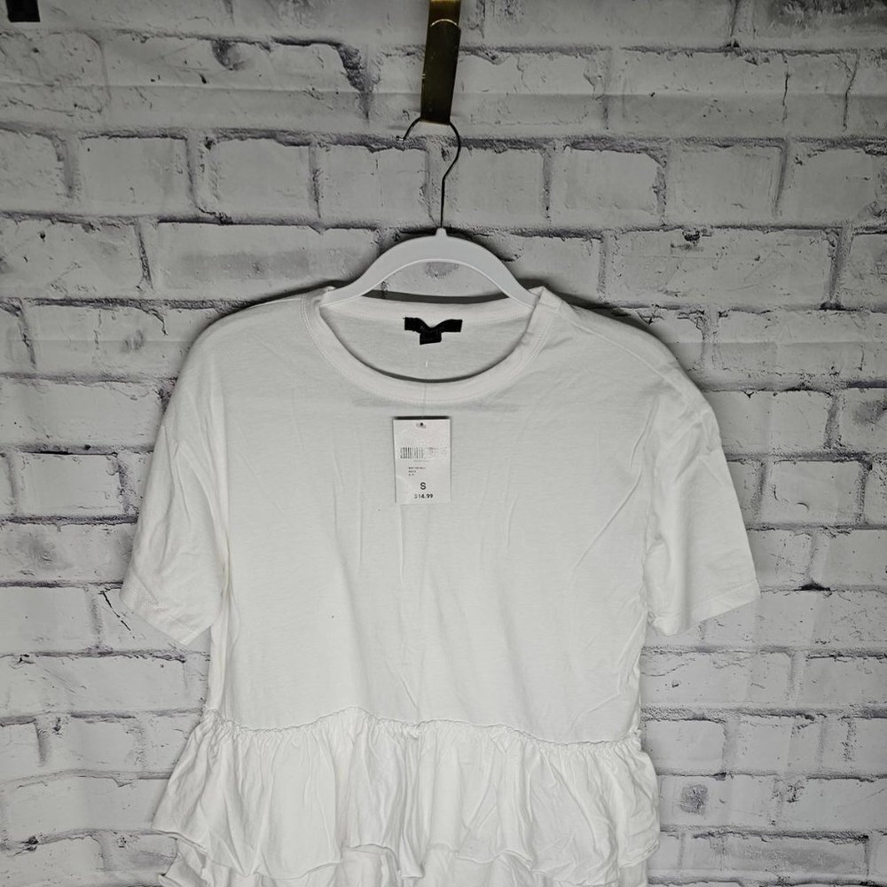 NWT Forever 21 White Cotton Top